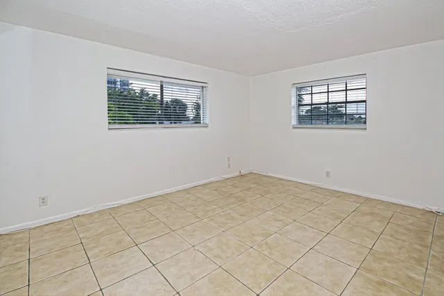 Residence photo 15