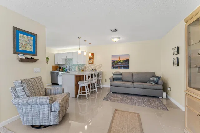 Jupiter Harbour Unit 803 photo 12