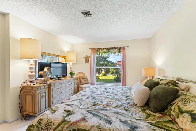 Jupiter Harbour Unit 803 photo 23
