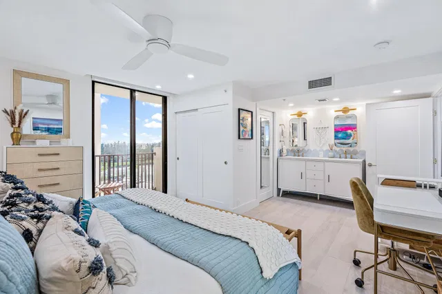 Unit 610 photo 11