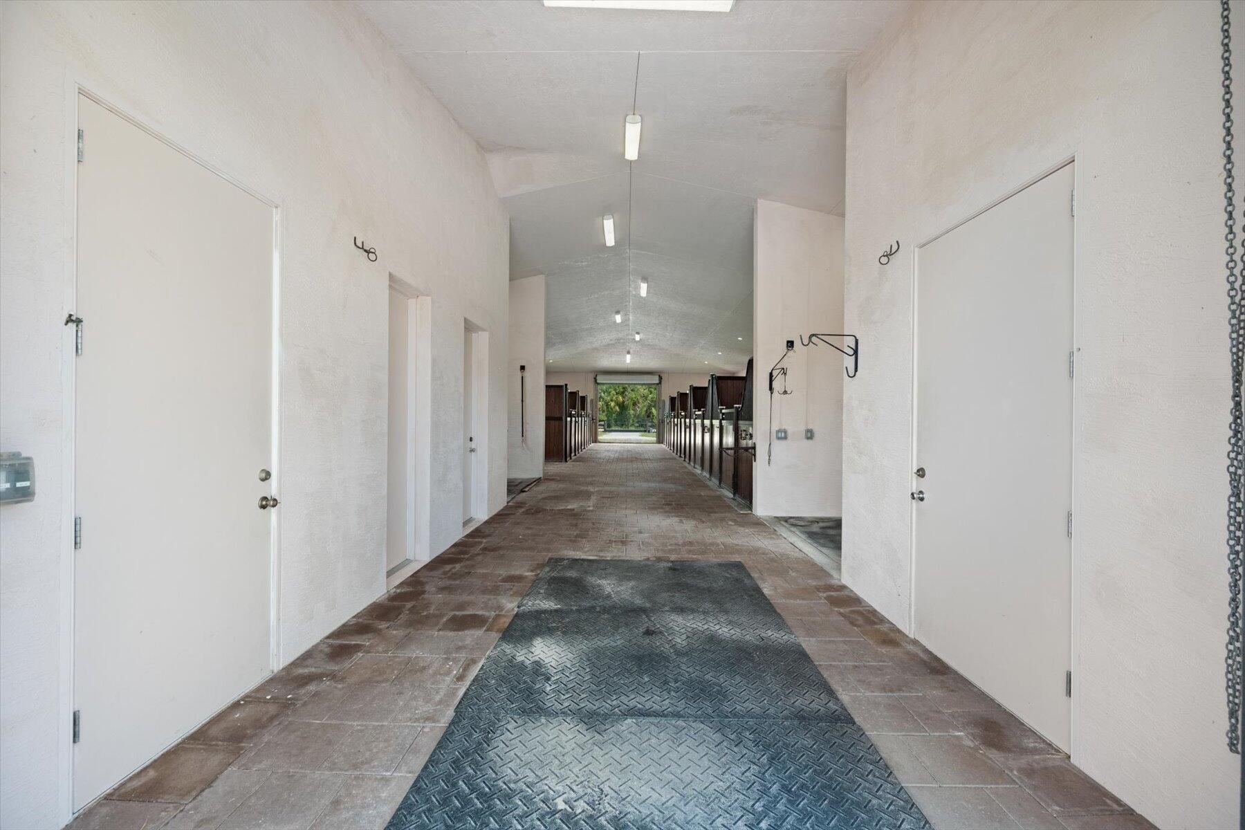 Residence photo 11