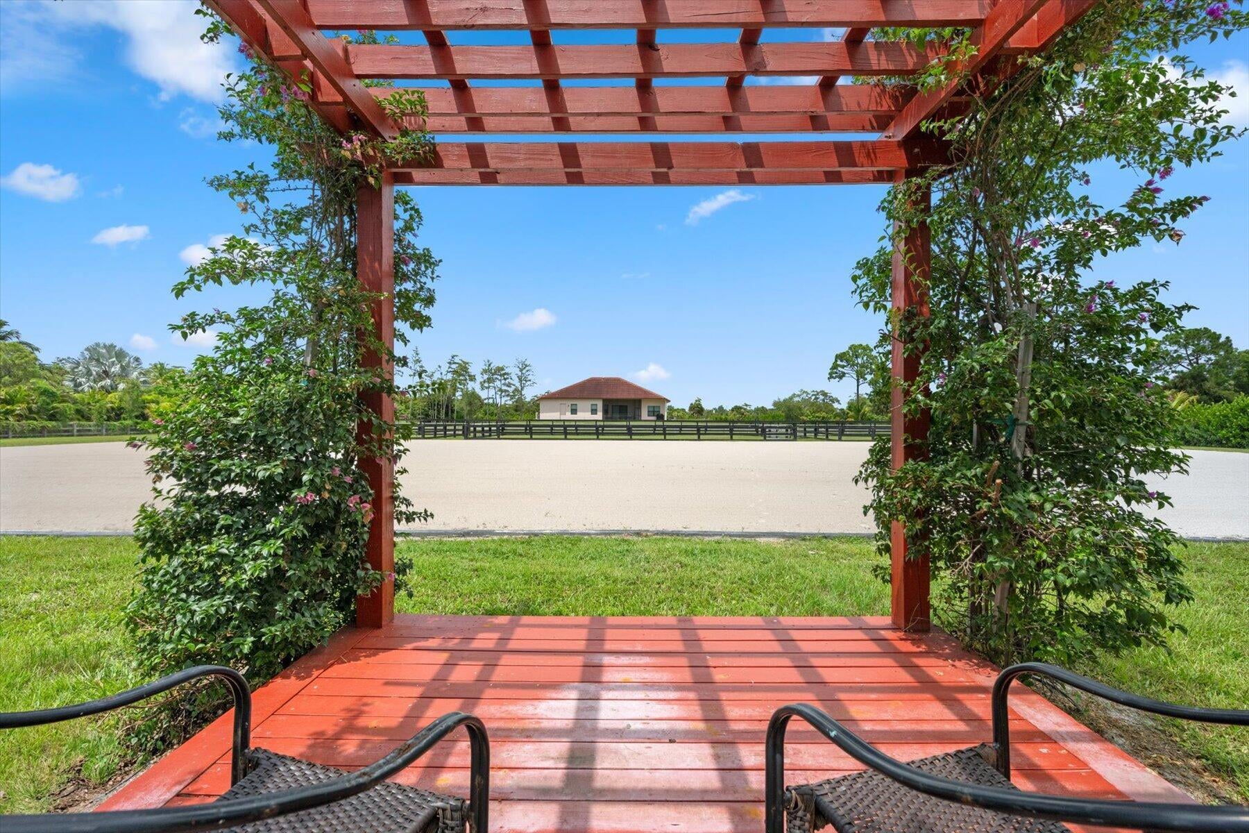Residence photo 22