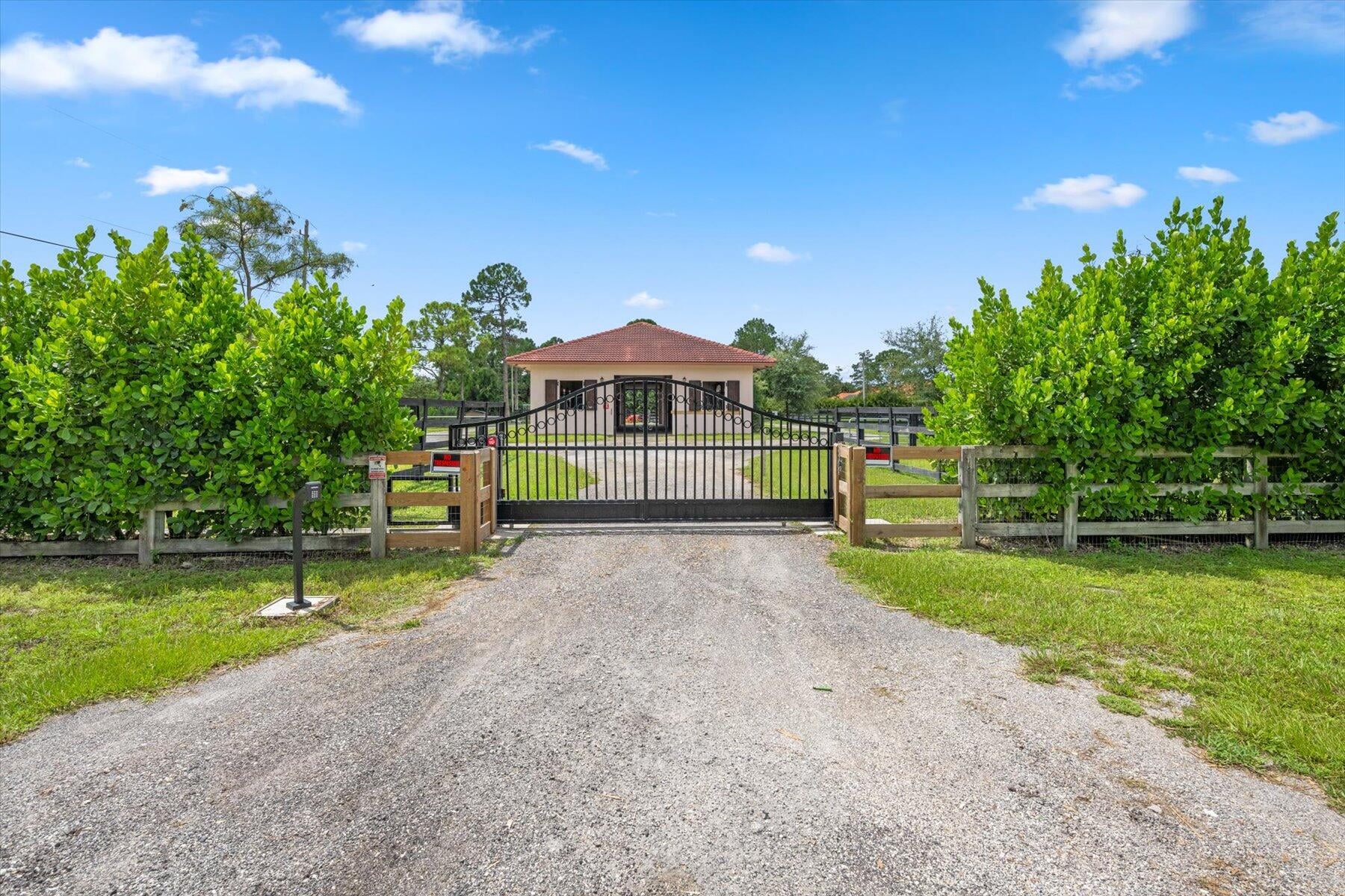 Residence photo 36
