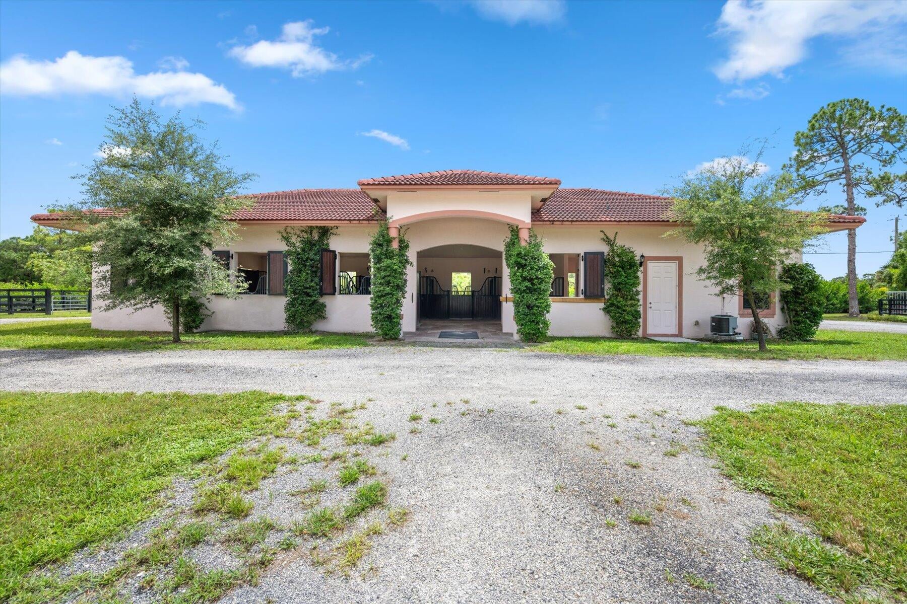 Residence photo 38