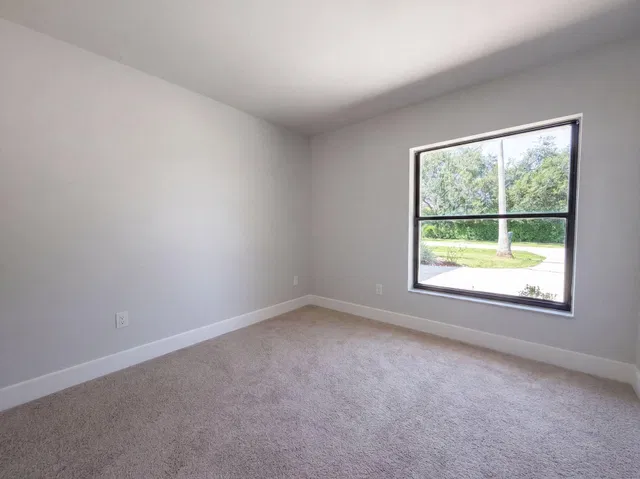 Residence photo 10