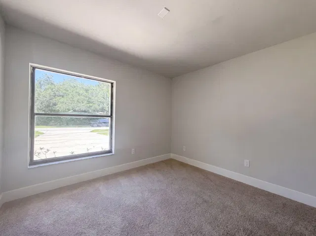 Residence photo 11