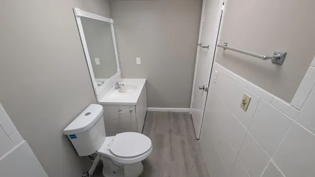 Unit 2110 photo 18