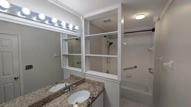  Residence photo 15