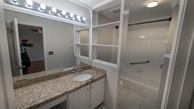  Residence photo 16