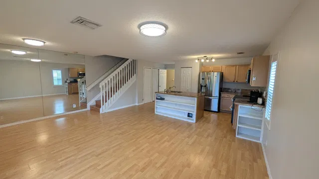  Residence photo 38