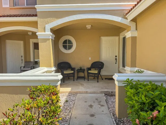Residence photo 4