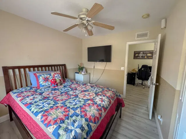 Residence photo 15