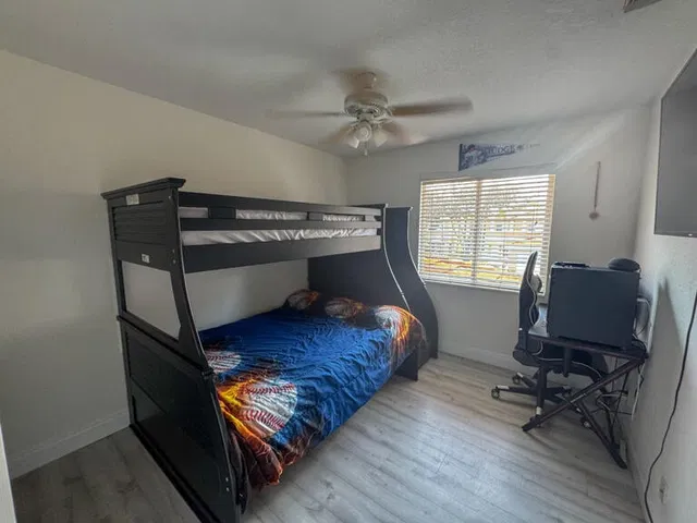 Residence photo 20