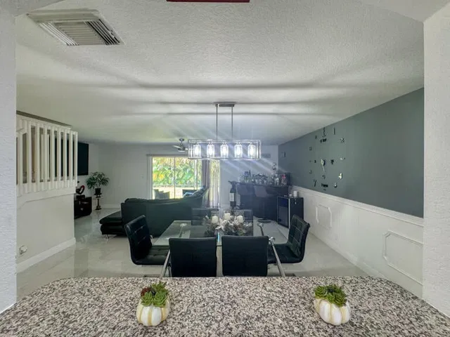 Residence photo 29