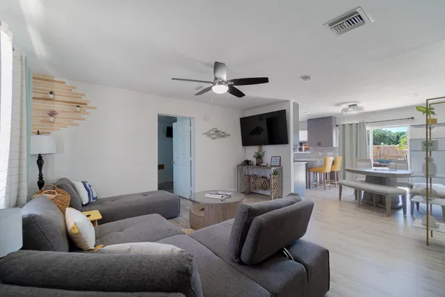 Residence photo 9