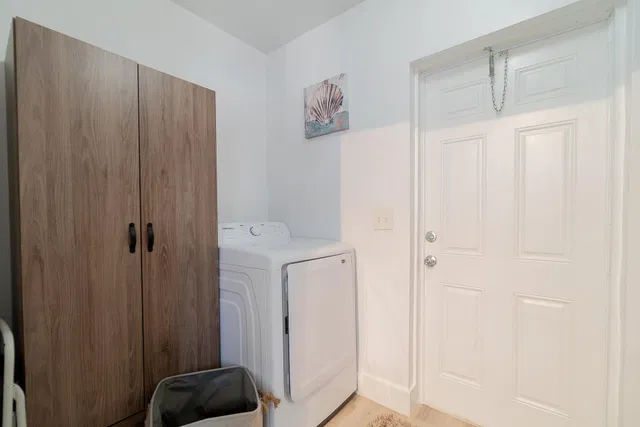 Residence photo 12
