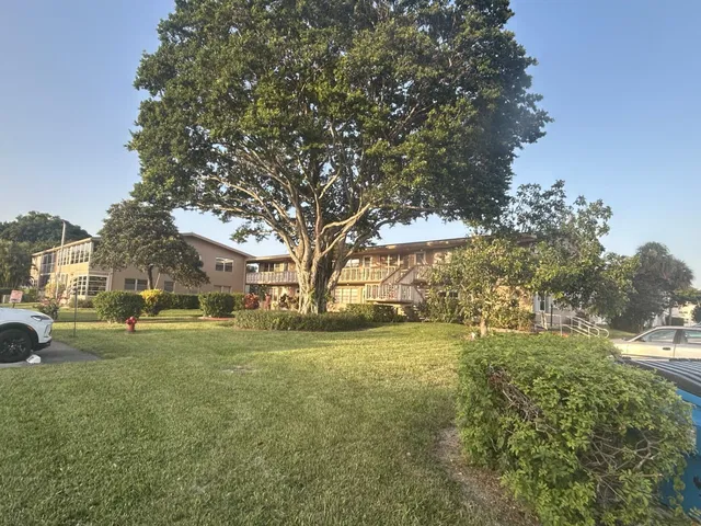 Residence photo 2