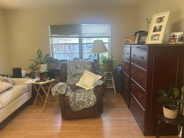 Residence photo 3
