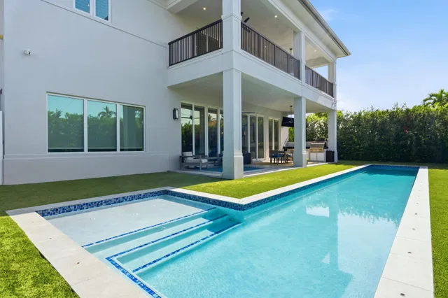 Residence photo 4