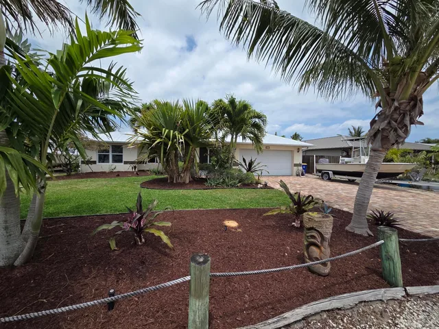 Rocky Point Residence photo 3