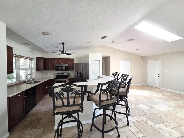 Rocky Point Residence photo 8