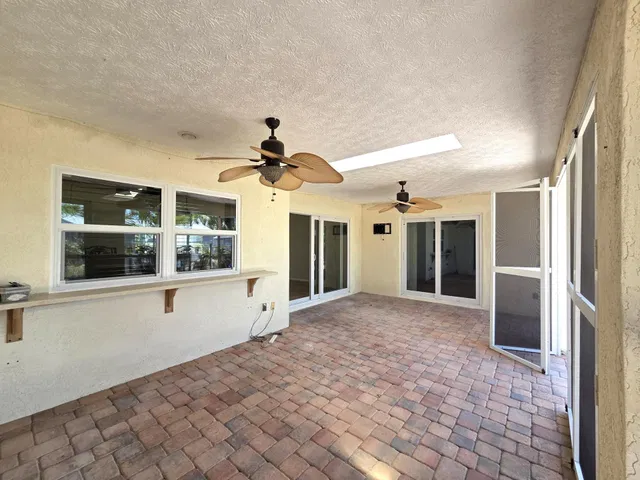 Rocky Point Residence photo 20