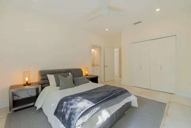 Residence photo 16