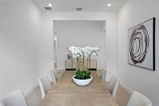 Residence photo 18