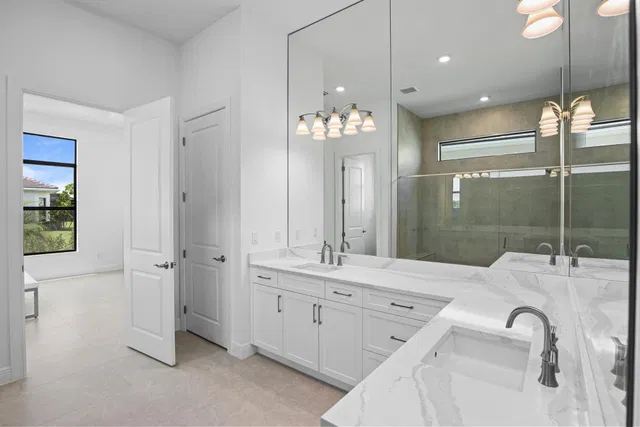 Residence photo 21