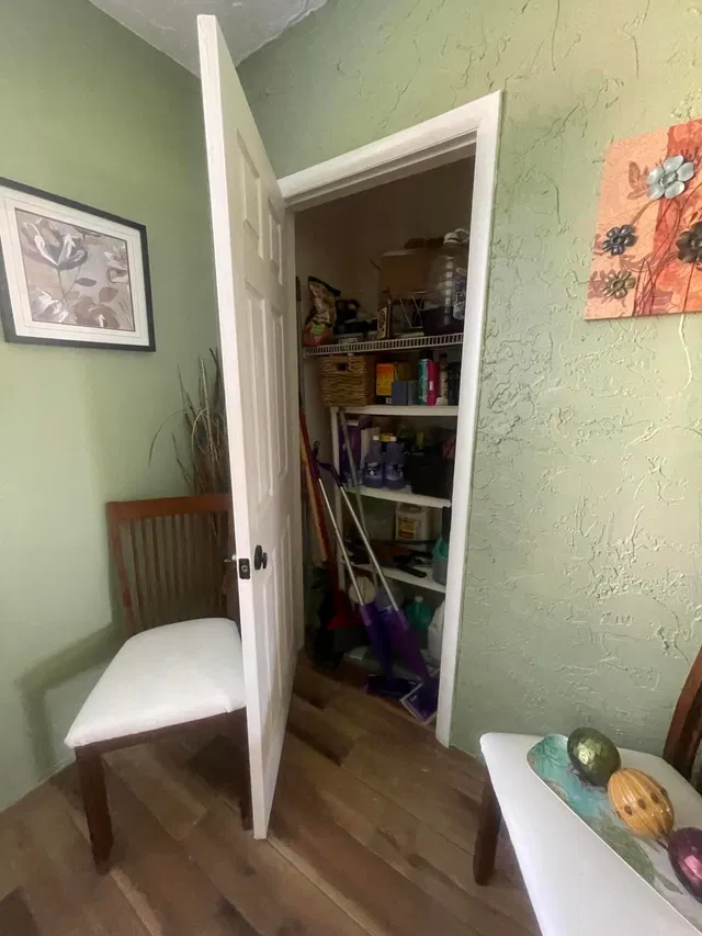 Unit 195 photo 14