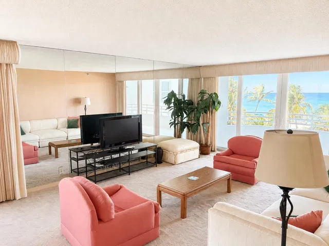 Residence photo 5