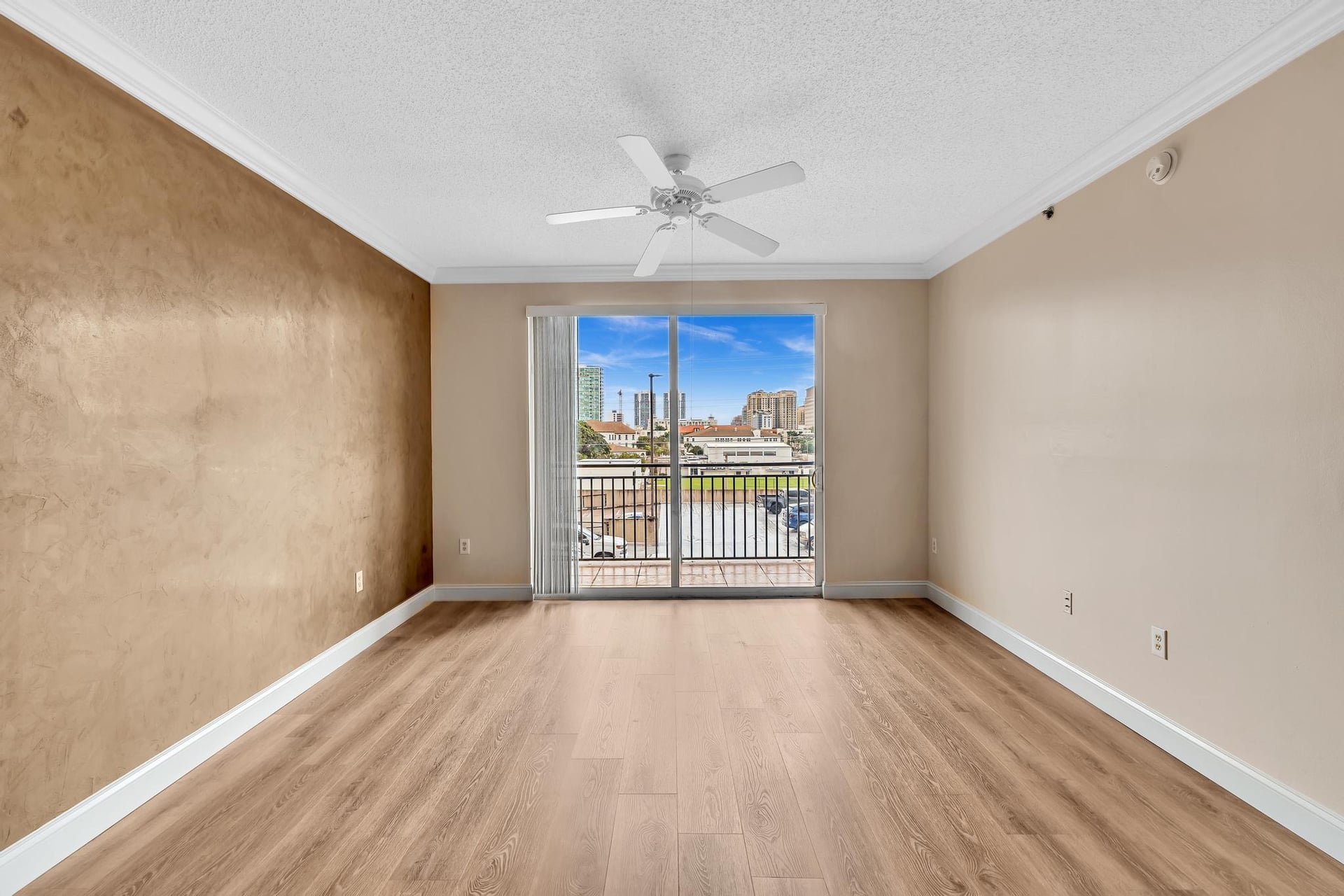 The Montecito Unit 508 photo 6