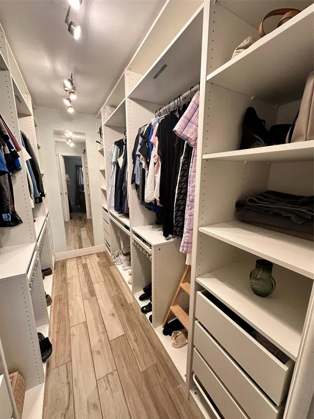 Residence photo 24