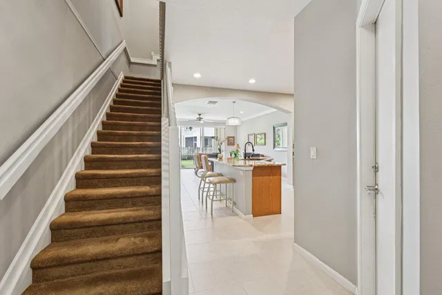 Residence photo 12