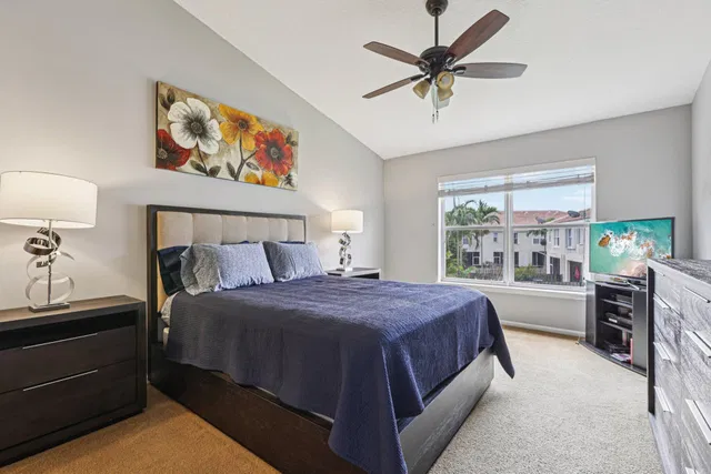 Residence photo 15