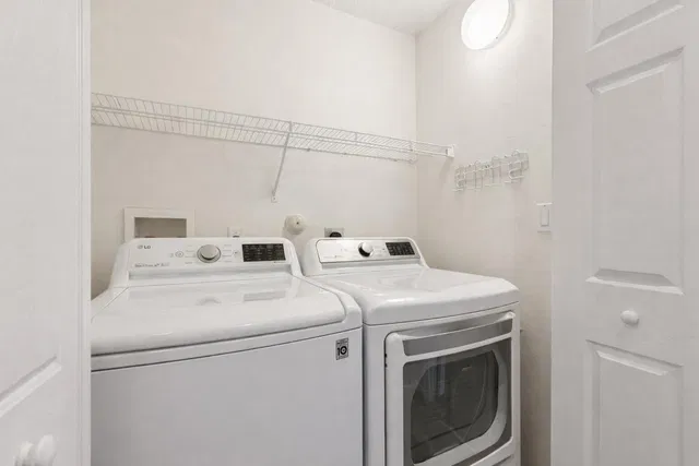 Residence photo 20