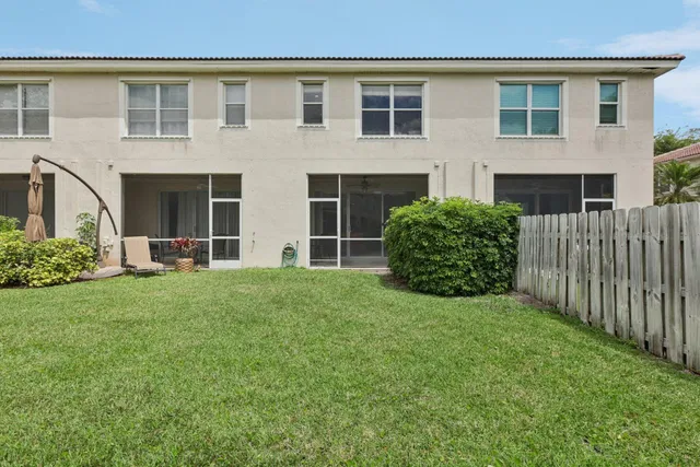 Residence photo 21