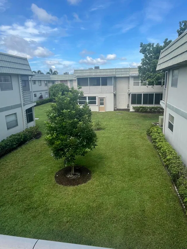 Unit C photo 10