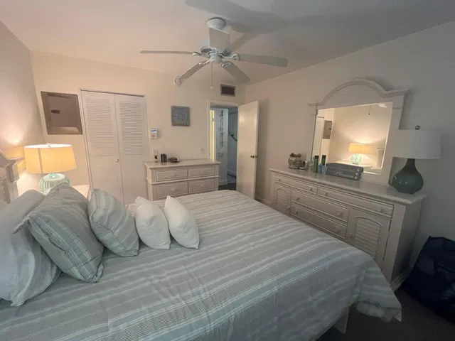 Unit C photo 16