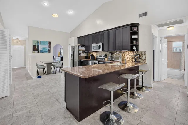  Residence photo 14