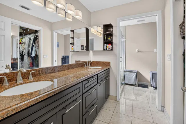  Residence photo 34