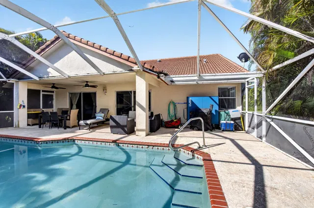  Residence photo 42