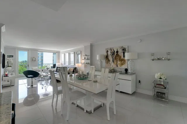 The Patrician of Palm Beach Unit 424 photo 5