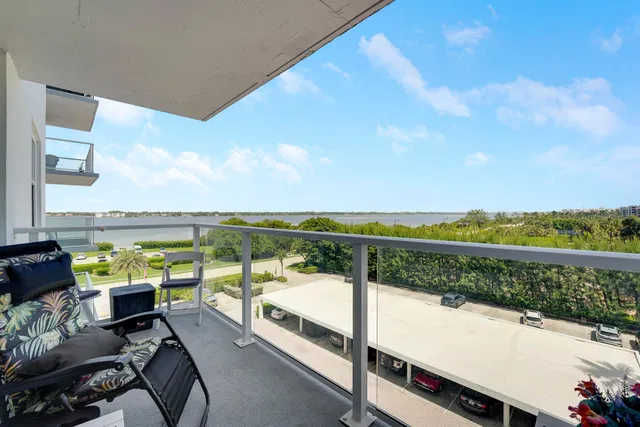 The Patrician of Palm Beach Unit 424 photo 16