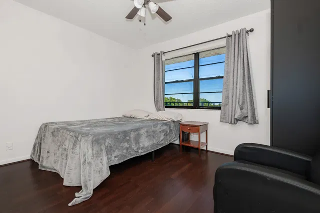 Unit 502 photo 24