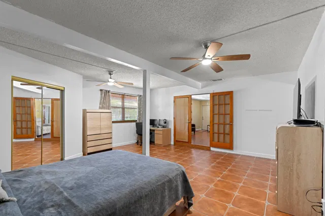 Residence photo 16