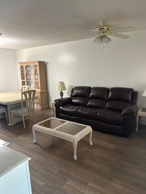 Unit 208 photo 3