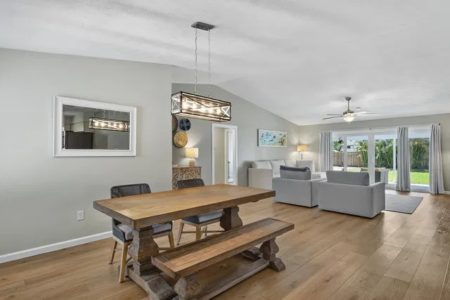 Rocky Point Residence photo 11