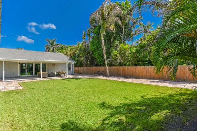 Rocky Point Residence photo 32