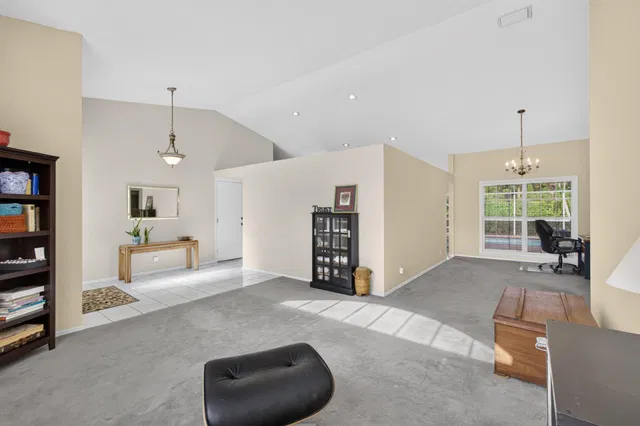 Residence photo 14
